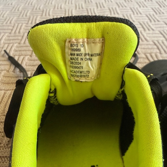 Rawlings Black and Neon Green Kids' Athletic Cleats - Picture 7 of 9